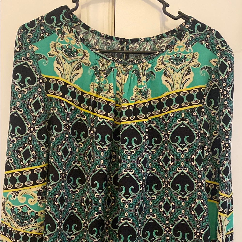 Elegant Green Patterned Women's Top